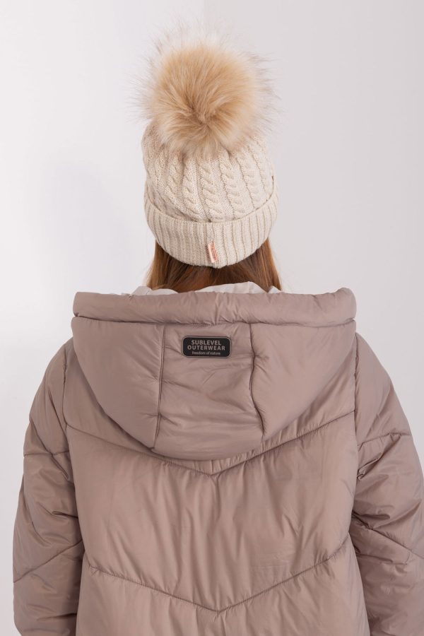 Cap model 187438 Rue Paris