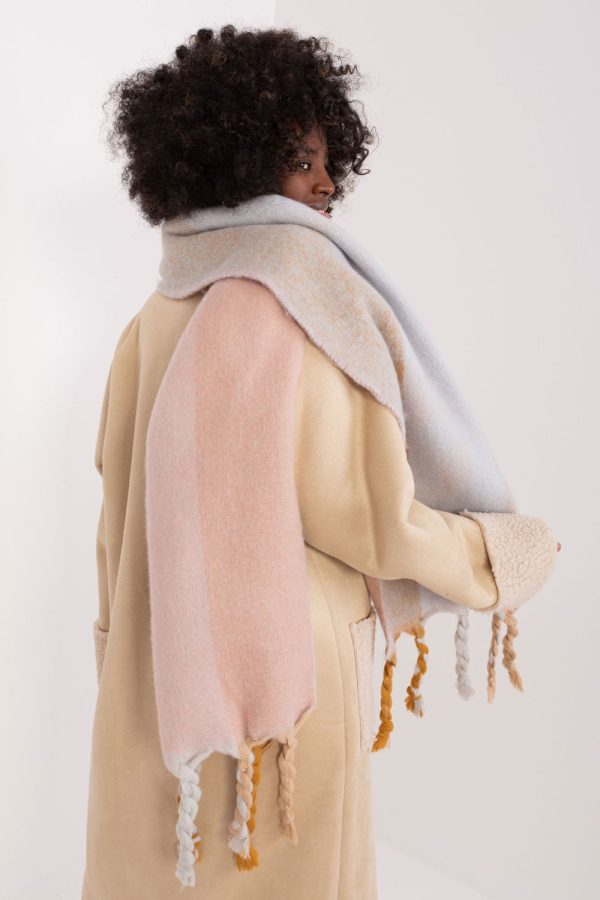 Shawl model 190559 AT