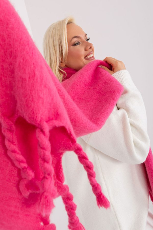 Shawl model 190573 AT