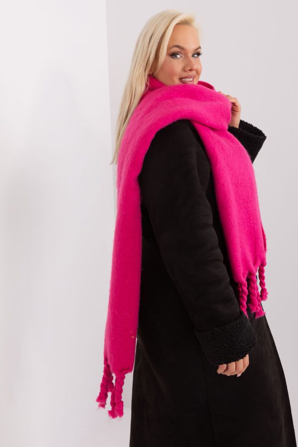 Shawl model 190576 AT