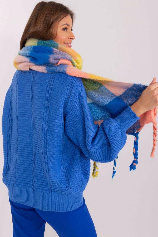Shawl model 191703 AT