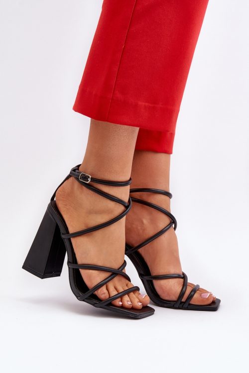 1020428 Heel sandals model 193936 Step in style