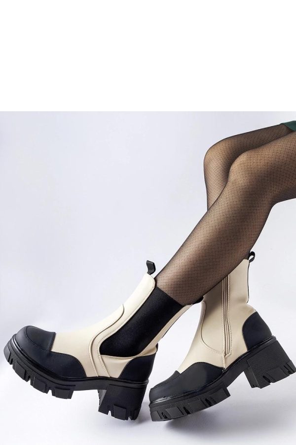 Boots model 204608 Solea