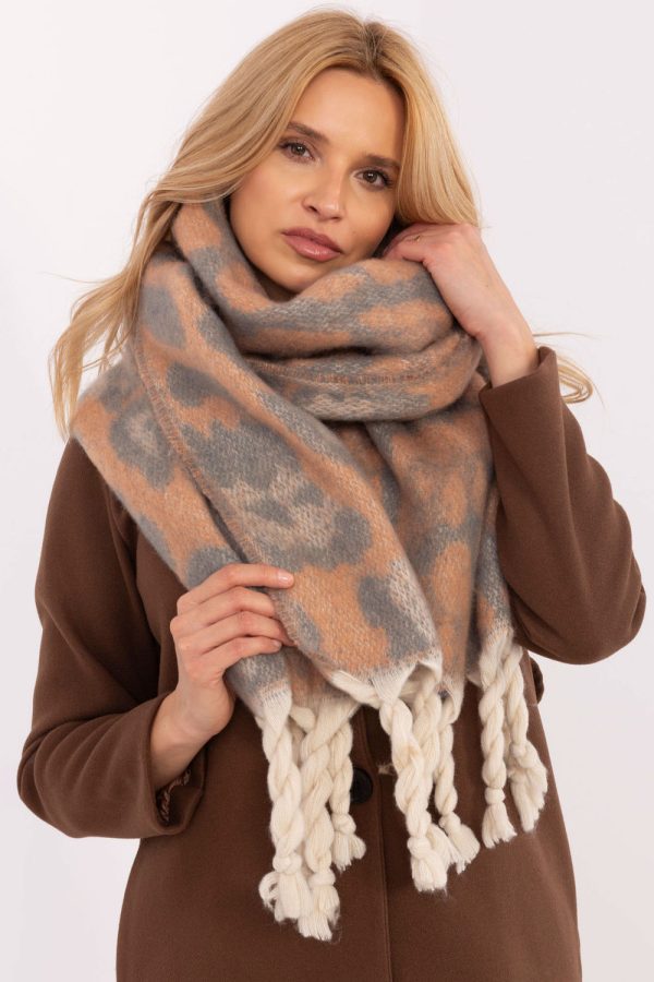 Shawl model 205964 AT