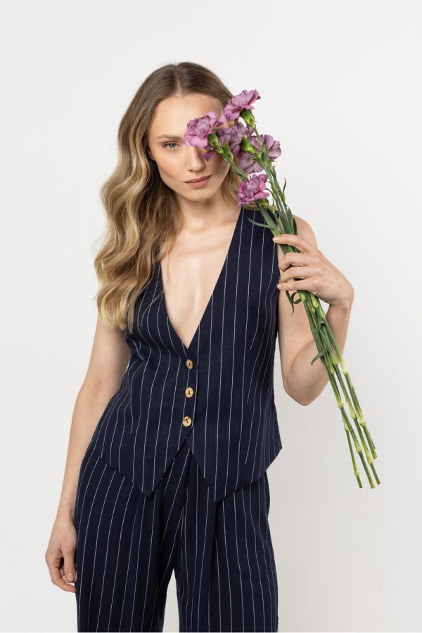 Gilet model 212178 awama
