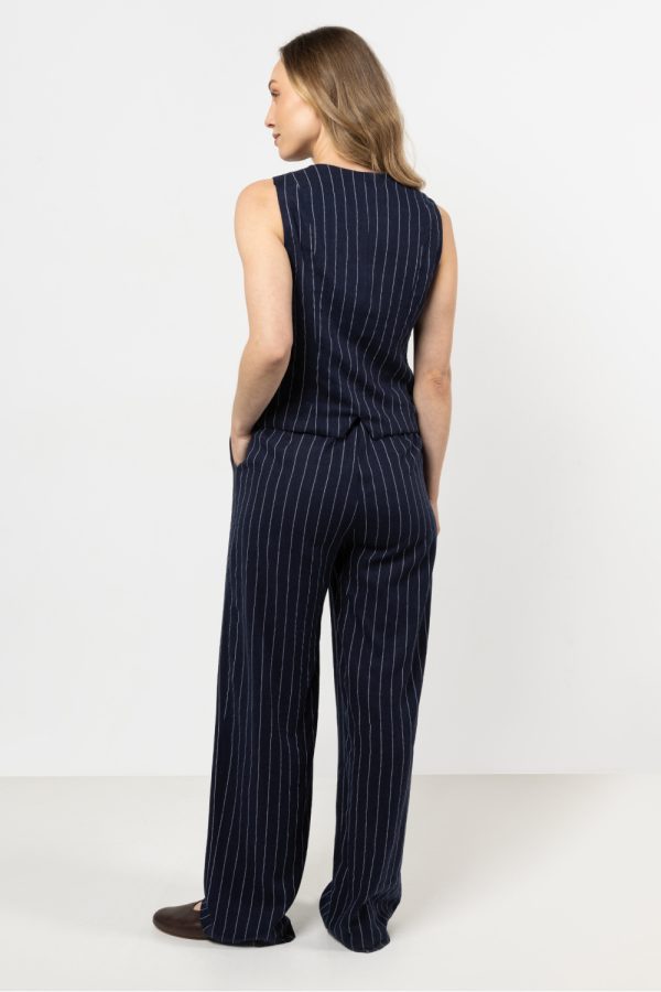 Women trousers model 212186 awama