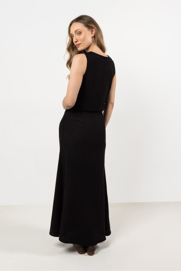 Long skirt model 212209 awama