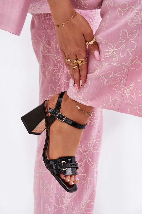 Heel sandals model 215347 Step in style