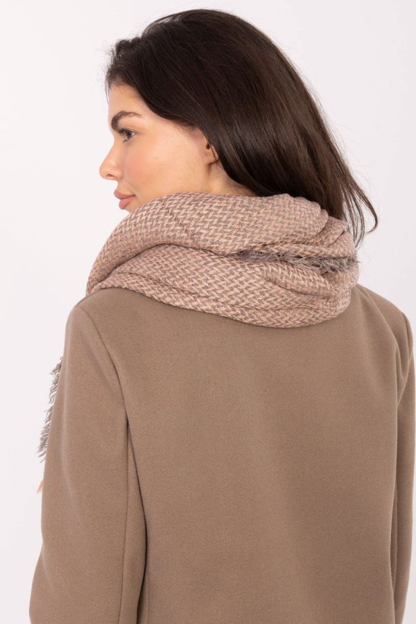 Shawl model 219617 AT
