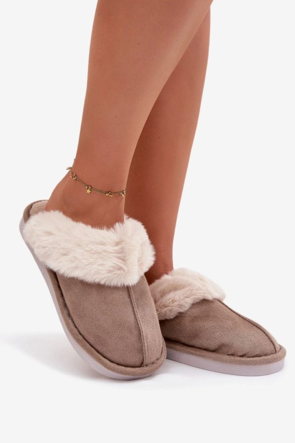 Slippers model 221511 Step in style