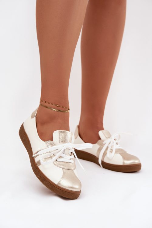 Barefoot model 223857 Step in style