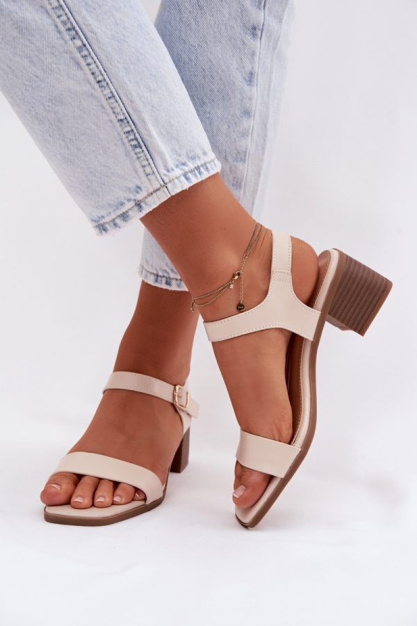 Heel sandals model 225112 Step in style